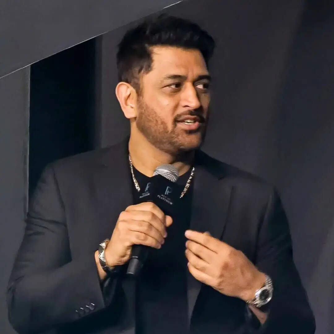 परफॉर्मेंट के आधार पर हो फैसला