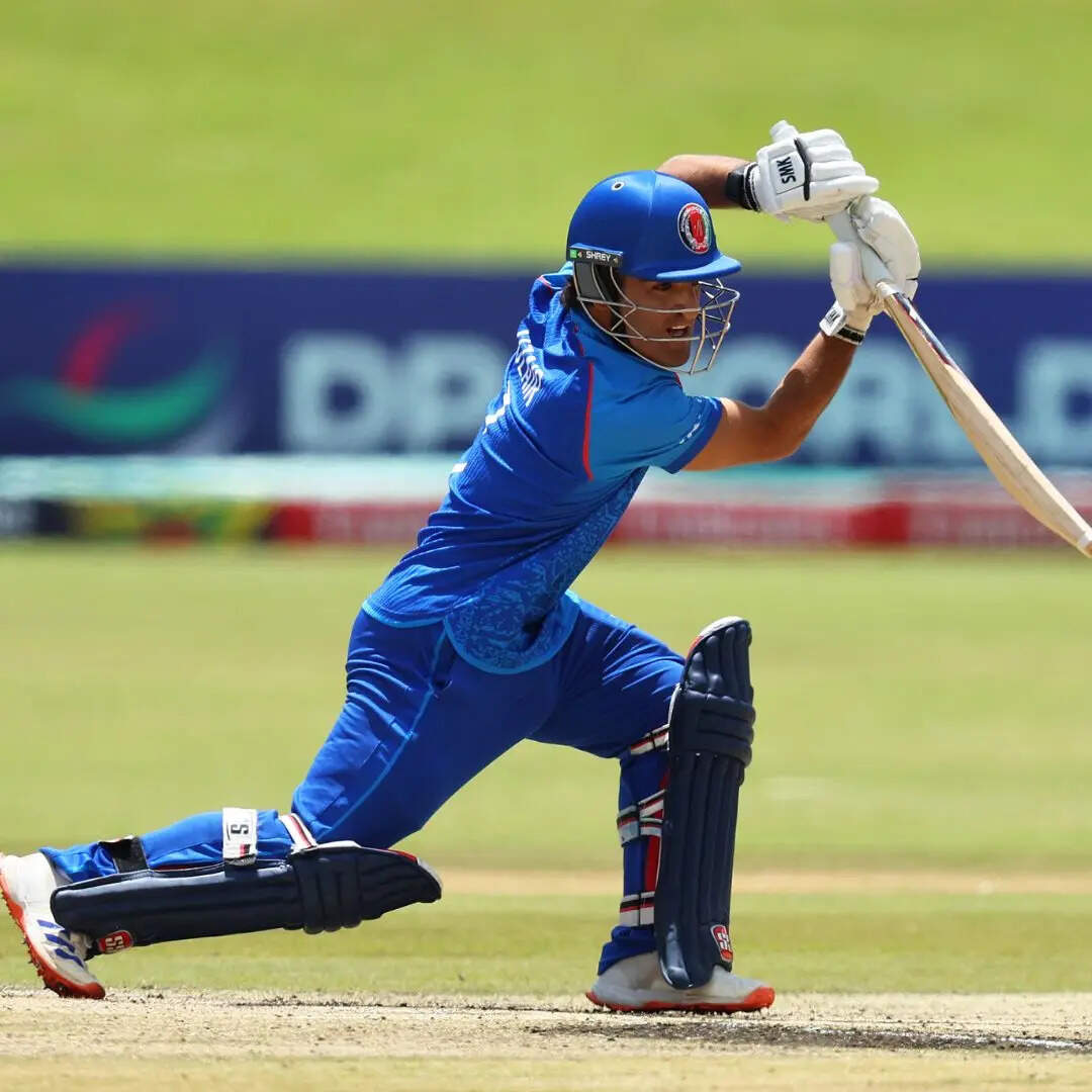 85 गेंद पर जड़ा शतक