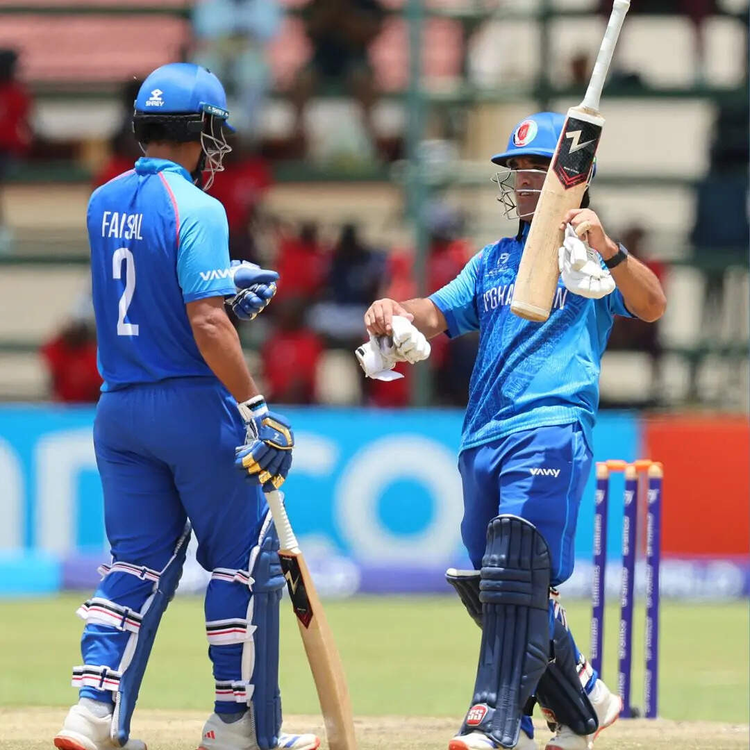 अफगानिस्तान ने बनाए 310 रन