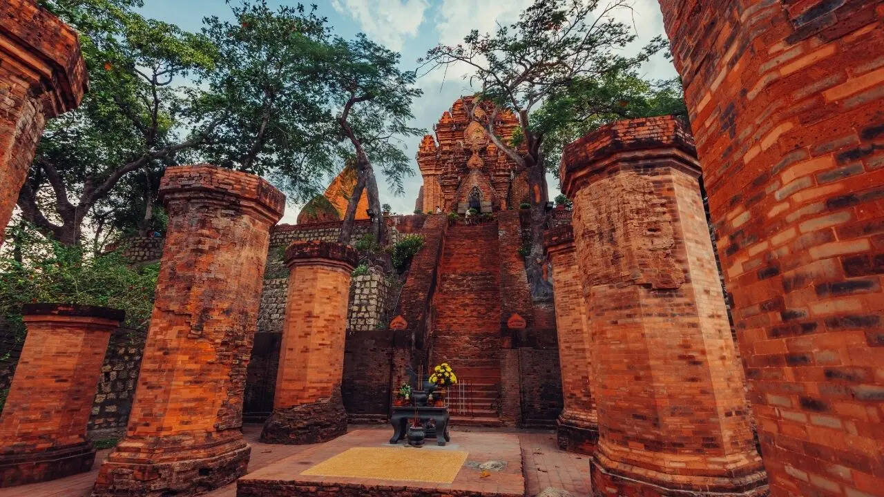 भारत के सभी केंद्र शासित प्रदेशों के नाम हिंदी और अंग्रेजी में