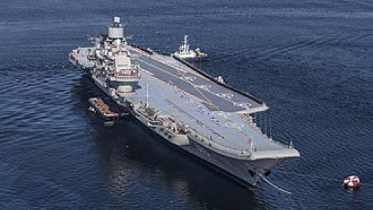 4 एडमिरल कुजनेत्सोव रूस Admiral Kuznetsov