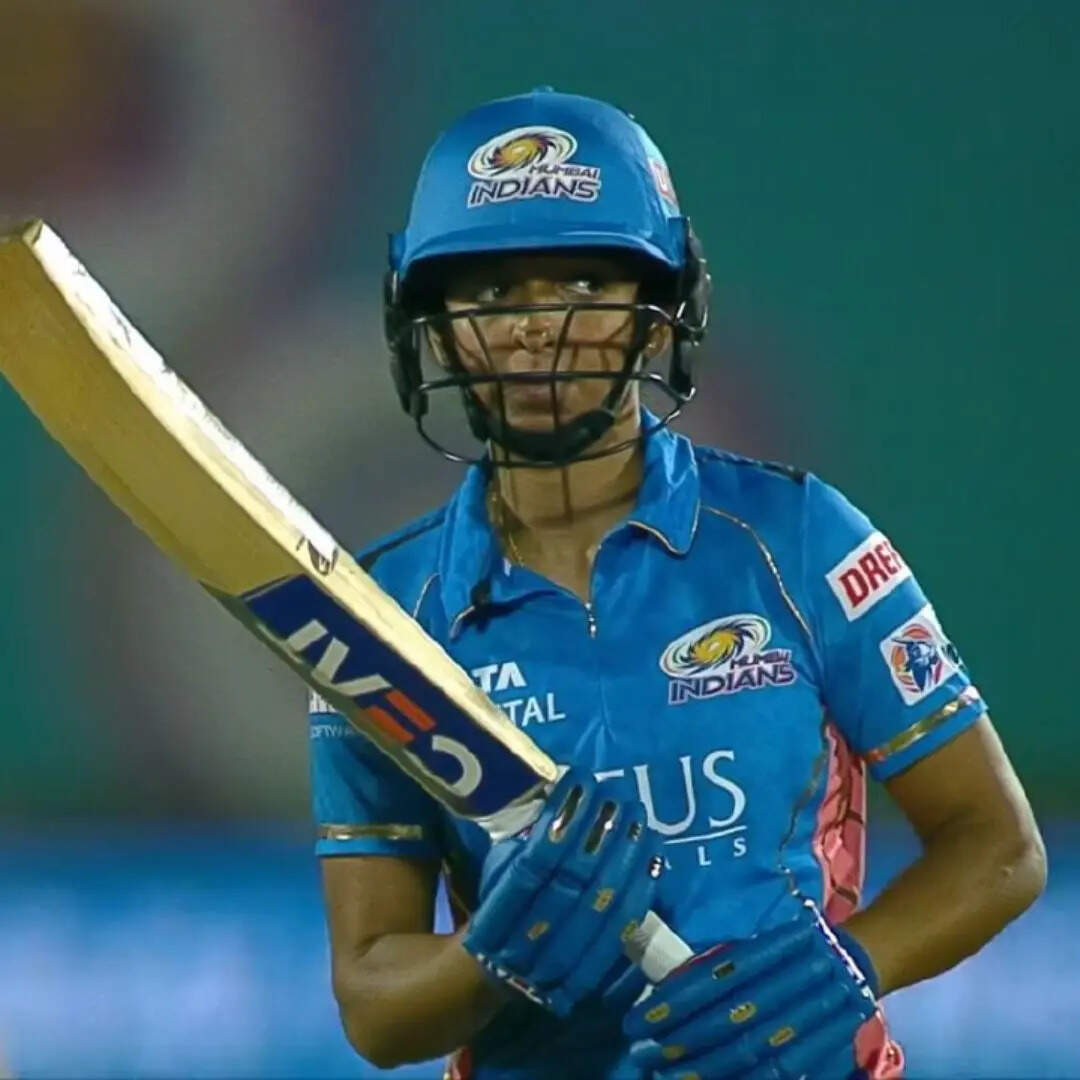 टॉप पर हरमनप्रीत कौर