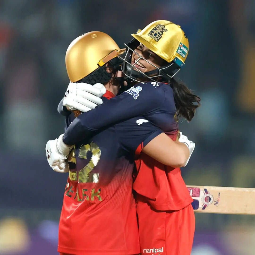 मुंबई इंडियन्स की बराबरी पर पहुंची