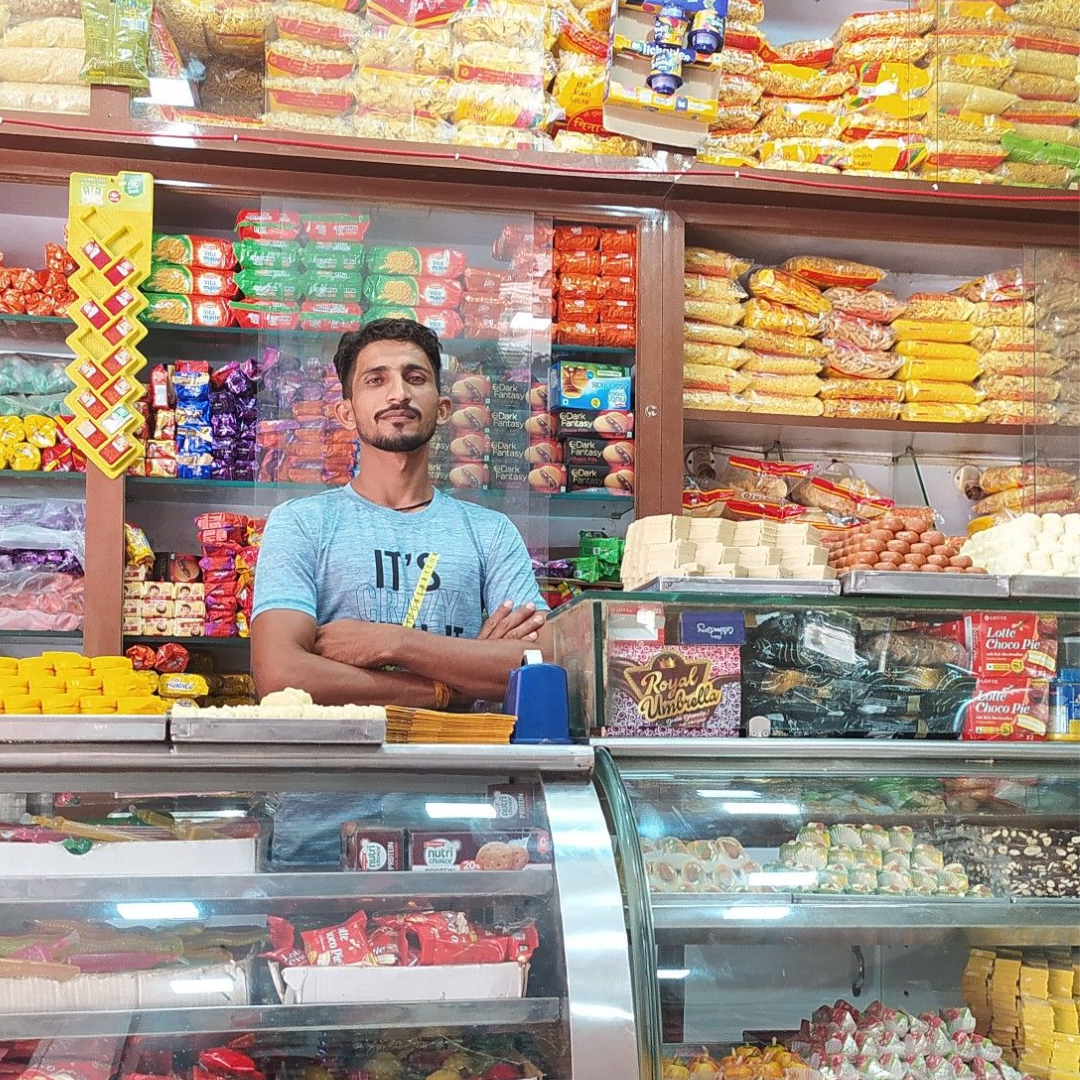 ​दुकान में कैसे बैठना चाहिए?​