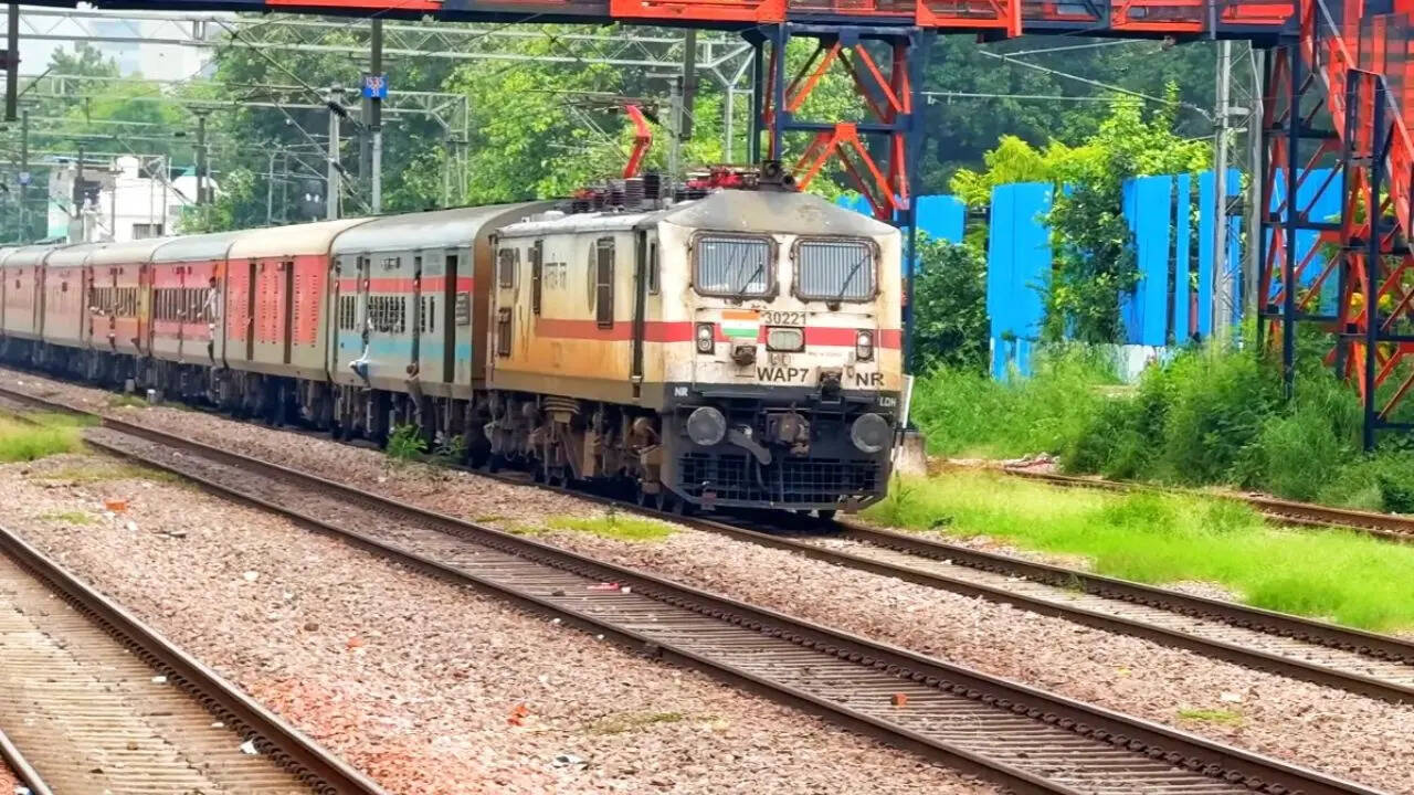 ​रेलवे नहीं उठाता है खर्चा