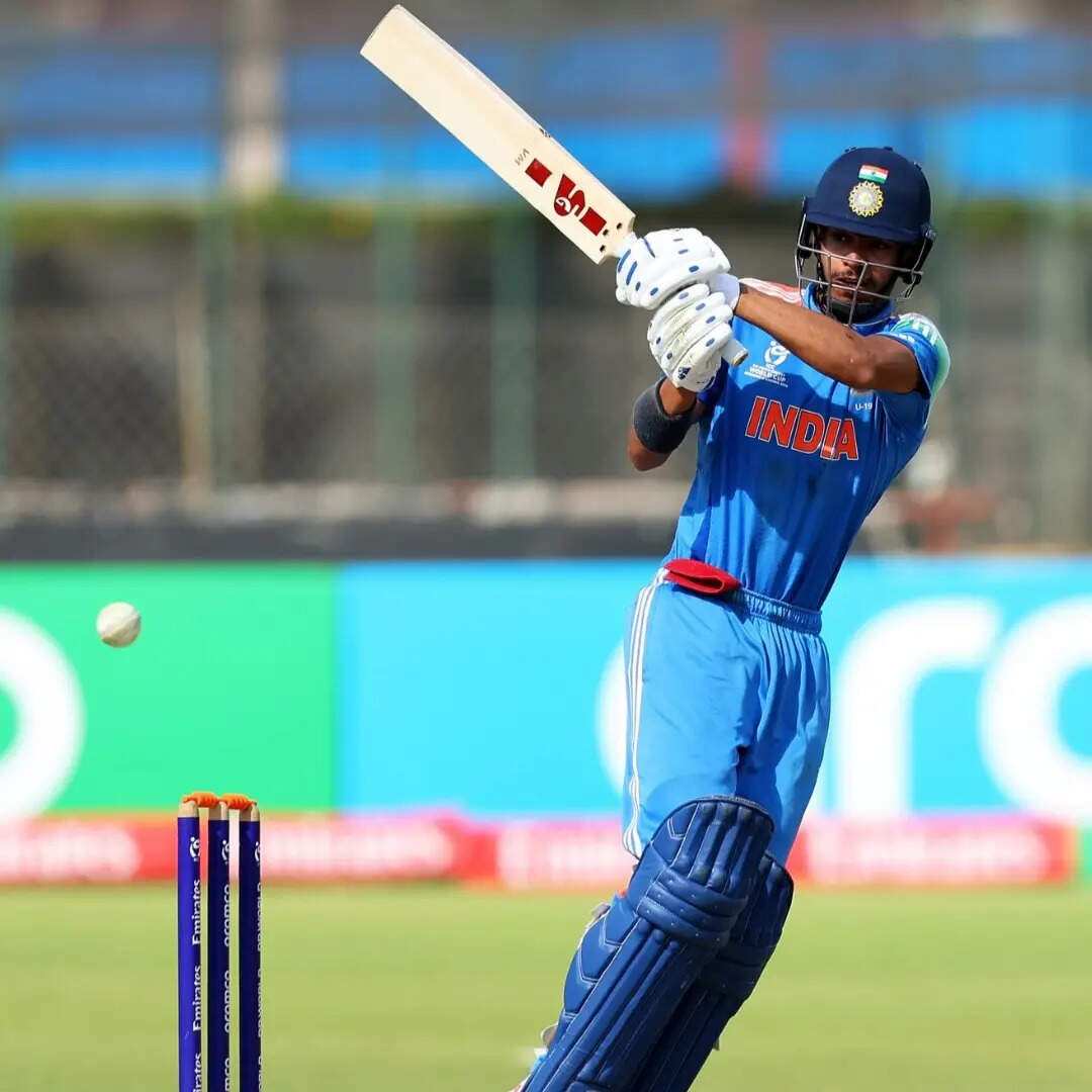 आरोन जॉर्ज जल्दी आउट हुए