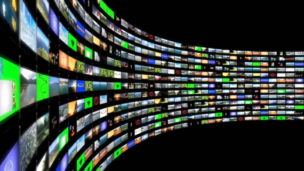 <strong>TCL 55 inch LED Smart TV:</strong> TCL की 55 इंच स्मार्ट टीवी पर फ्लिपकार्ट की तरफ से धमाकेदार डिस्काउंट ऑफर दिया जा रहा है। फ्लिपकार्ट में टीसीएल की 55 इंच एलईडी स्मार्ट टीवी को 84,590 रुपये की कीमत में लिस्ट किया गया है। इस स्मार्ट टीवी पर कंपनी ग्राहकों को 59% का धमाकेदार डिस्काउंट दे रहा है। इस ऑफर  के बाद आप इसे सिर्फ 34,990 रुपये में खरीदकर घर ले जा सकते हैं।