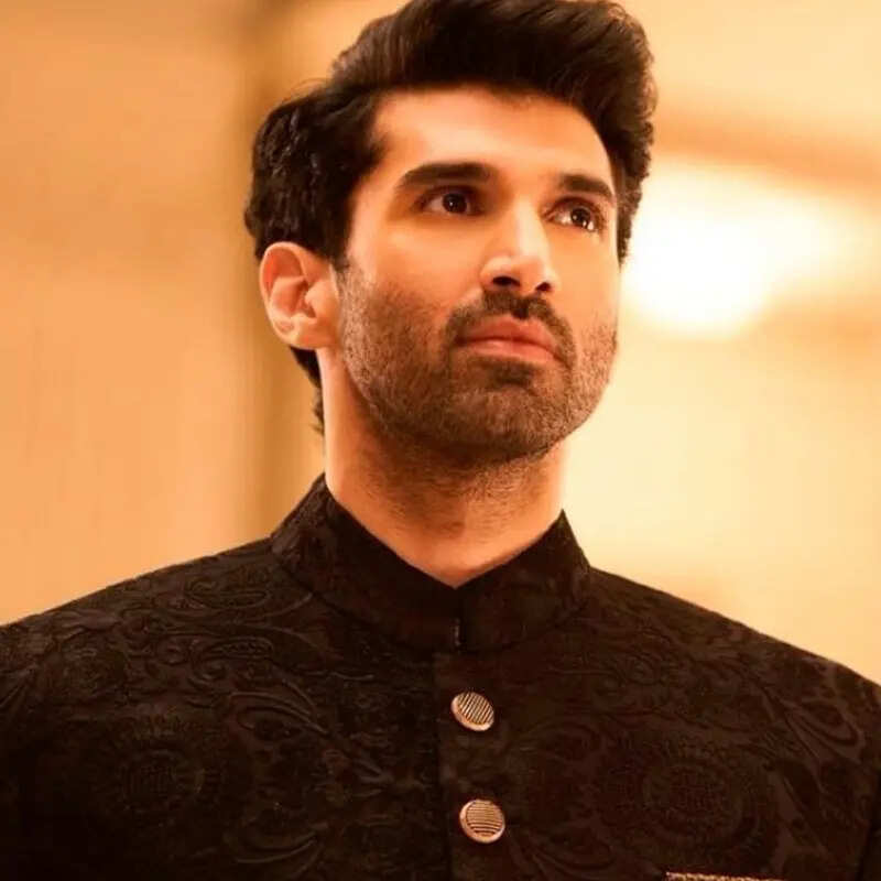 आदित्य रॉय कपूर (Aditya Roy Kapur)