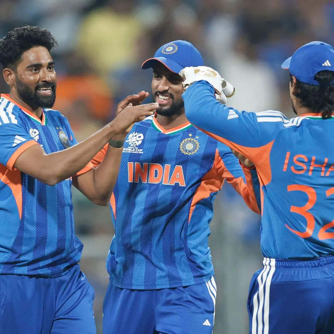 वानखेड़े में मियां मैजिक