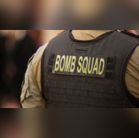 Delhi Bomb Threat दिल्ली के 9 स्कूलों को मिली बम की धमकी सर्च ऑपरेशन जारी