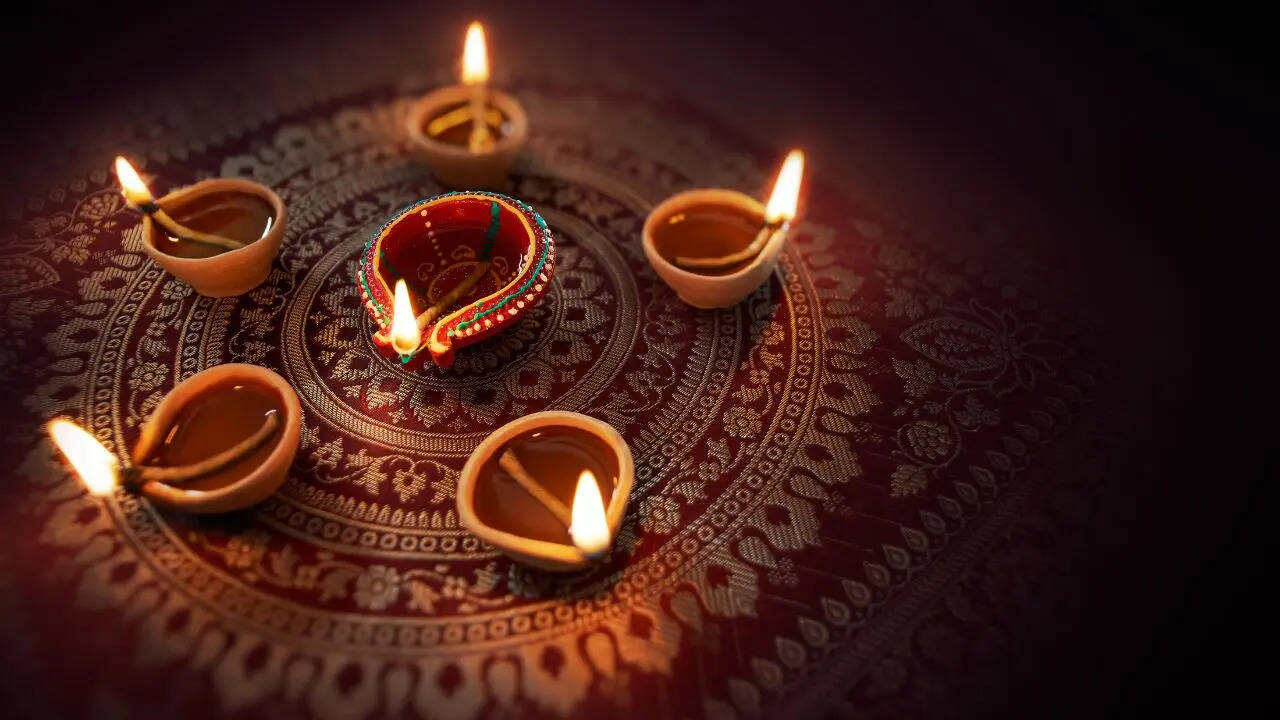 दिवाली - 8 नवंबर 2026 (रविवार)