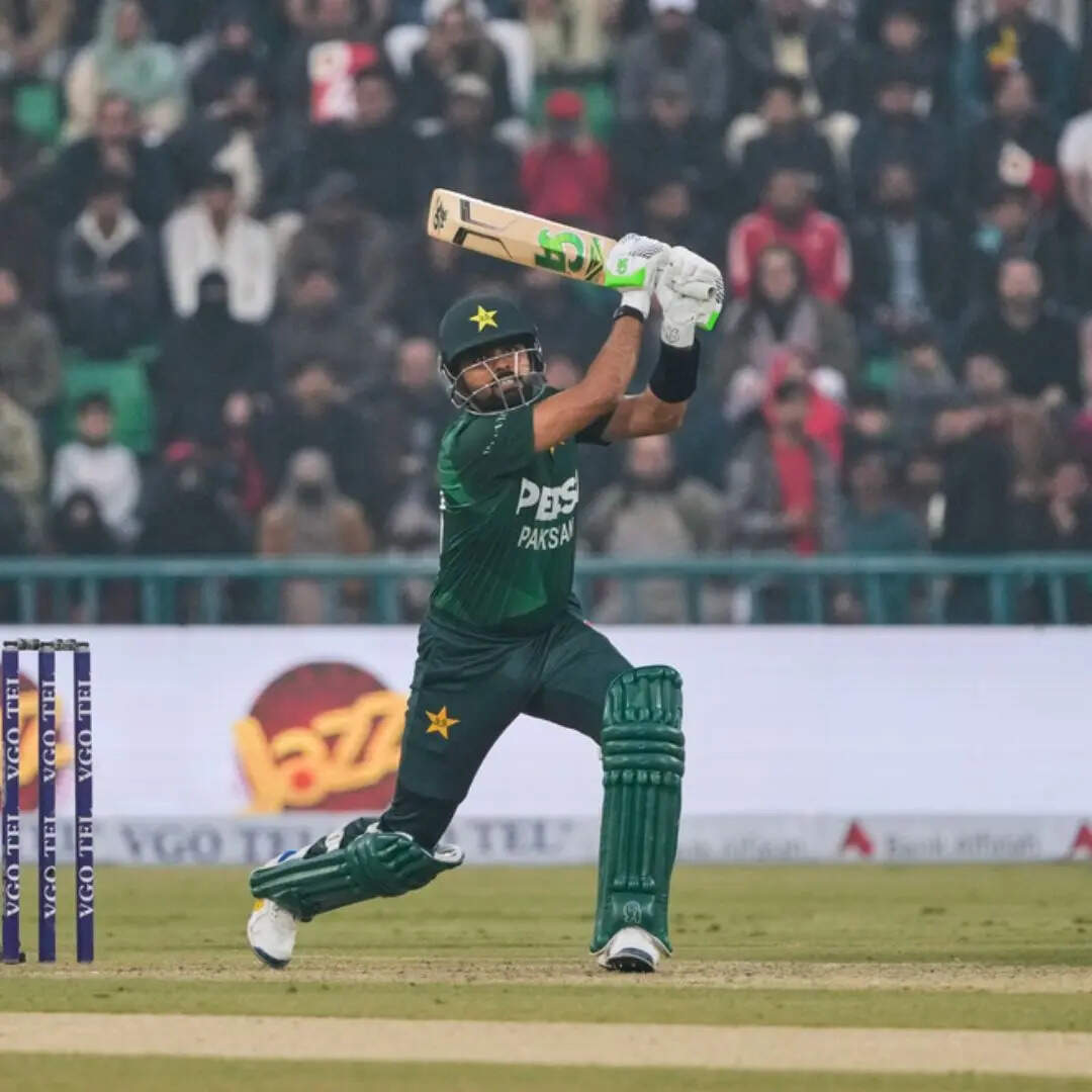 बाबर ने तोड़ा युवराज का रिकॉर्ड