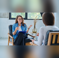 लव और मेंटल हेल्थ कनेक्शन प्यार कैसे करता है दिल और दिमाग को मजबूत