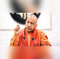 सीएम योगी का फैसला 250 बेड वाले लेवल-1 ट्रॉमा सेंटर की होगी स्थापना आपात हालातों में मिलेगा तुरंत इलाज