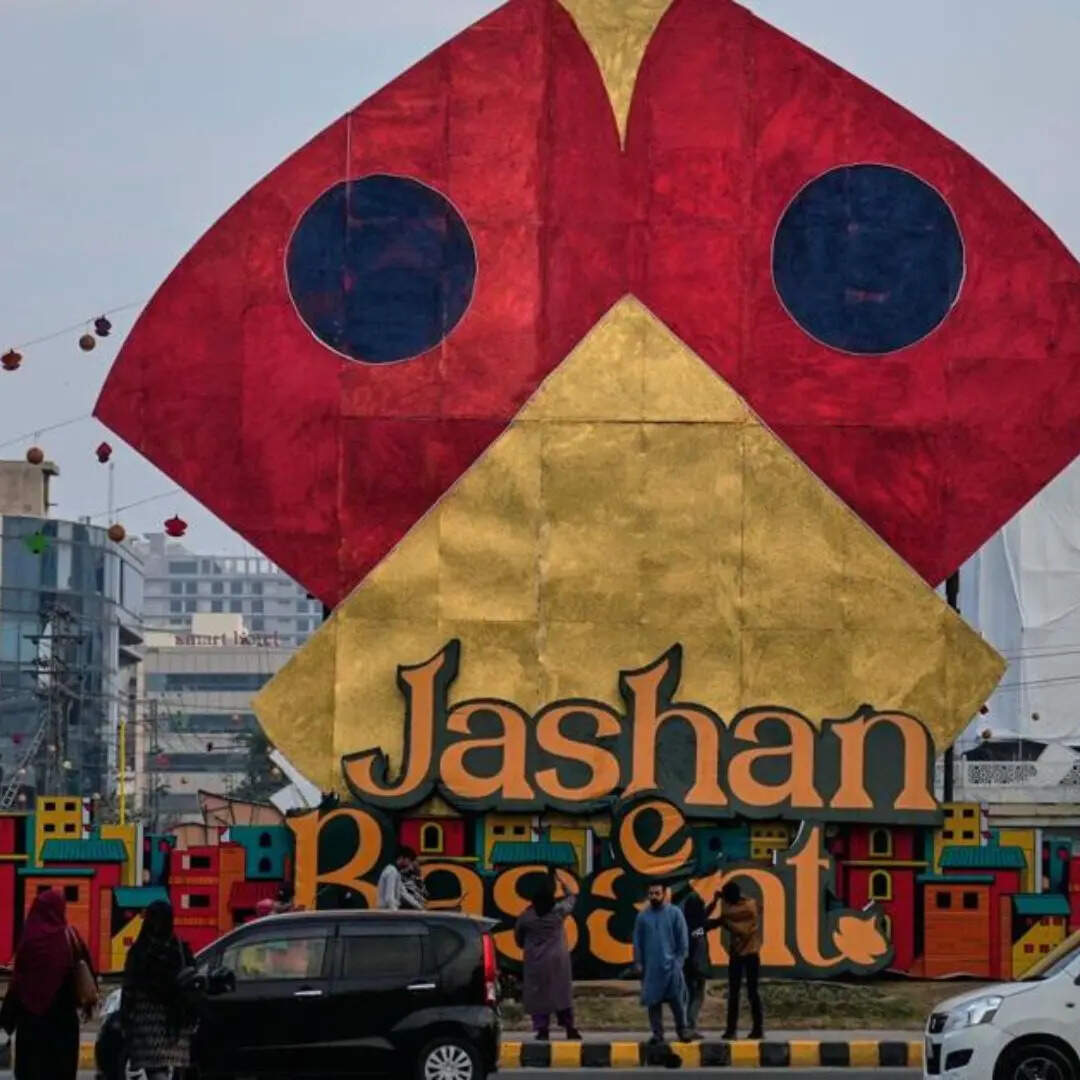 ​पाकिस्तान की Gen Z ने देखा पहला जश्न-ए-बसंत​