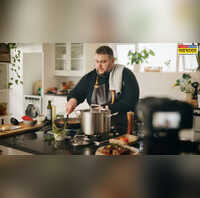 खाने पर बहुत पैसे हो रहे खर्च आजमा कर देखें ये प्रो कुकिंग टिप्स पेट के साथ जेब भी भरेगी