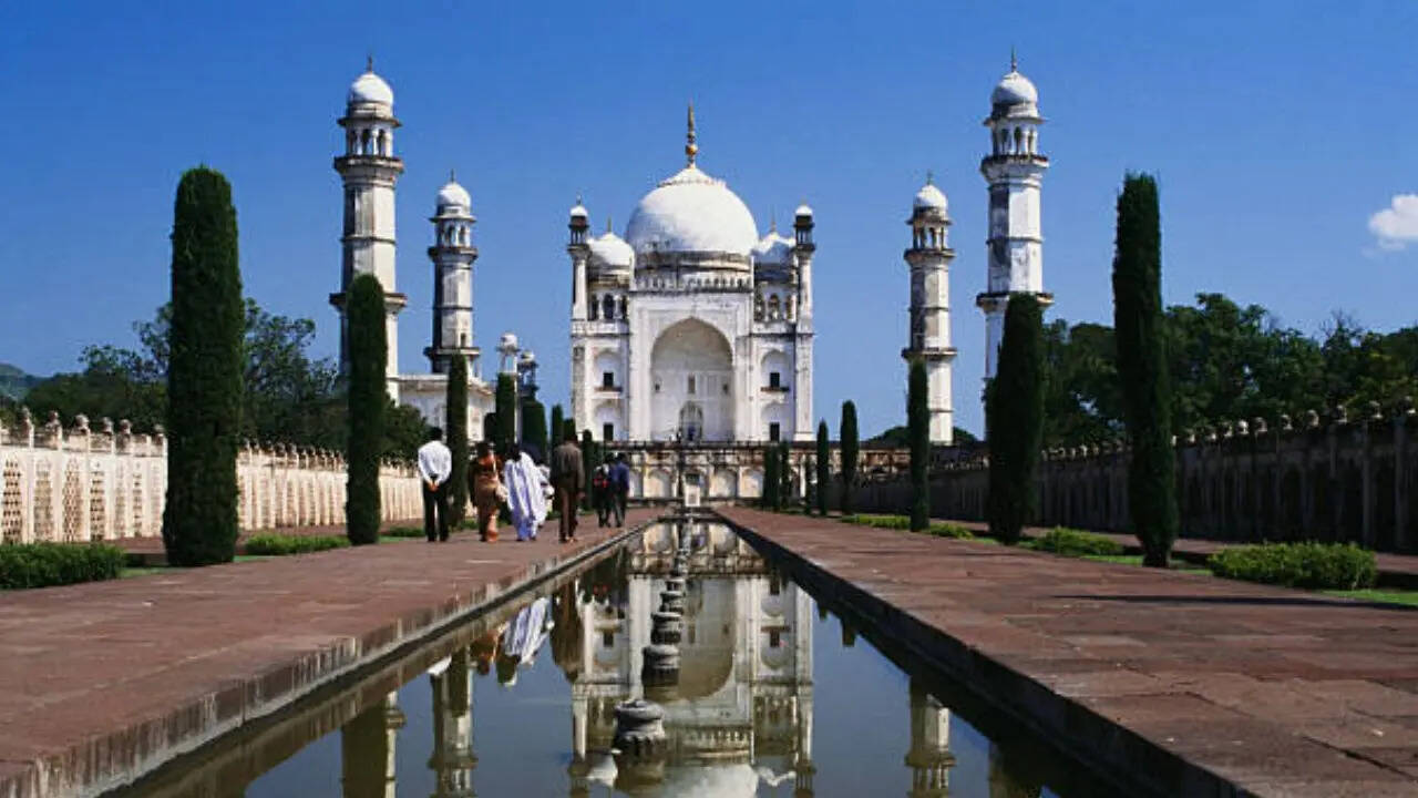 क्यों कहलाता है गरीबों का ताजमहल