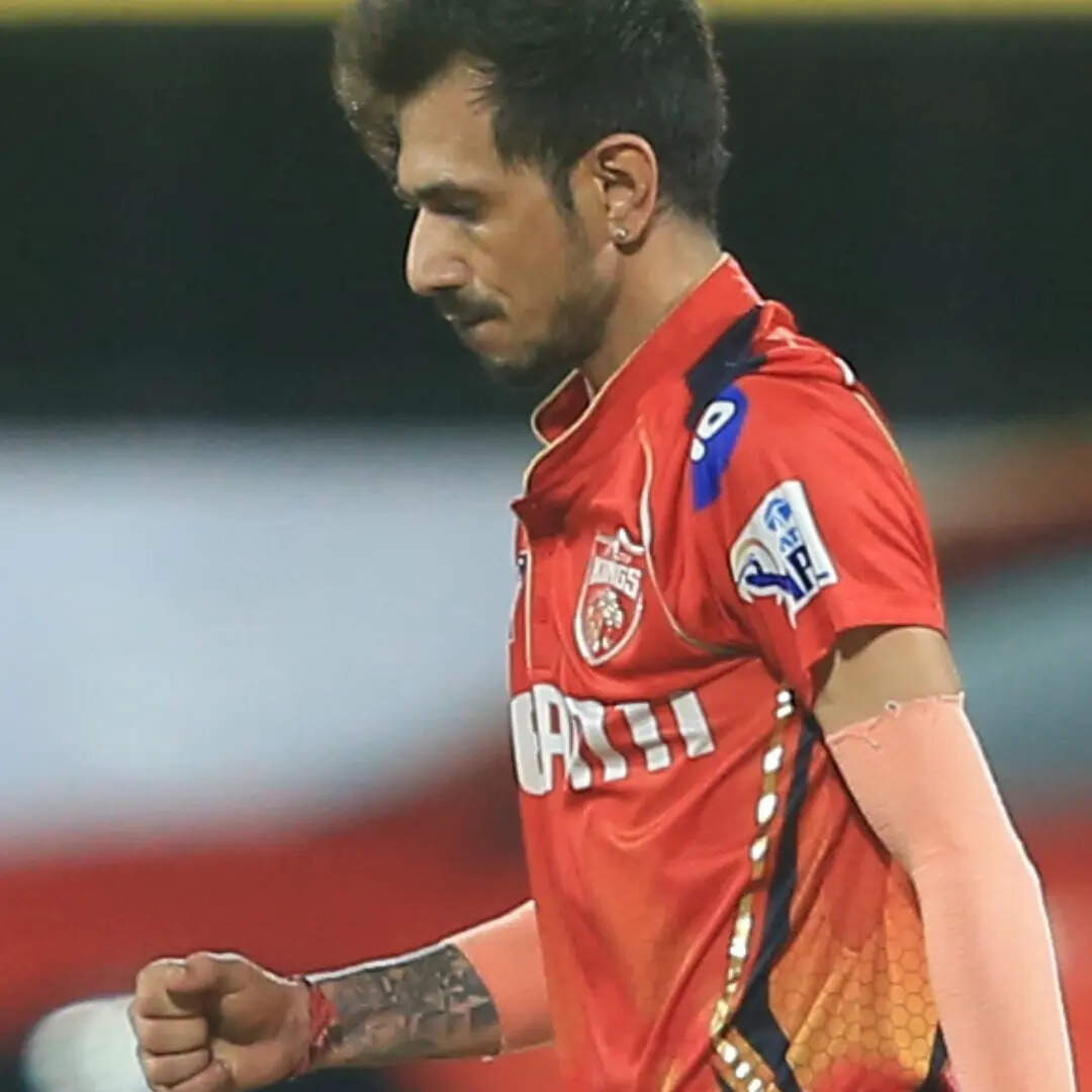 लेकिन जो टॉप पर है, उसे कोई पूछ नहीं रहा