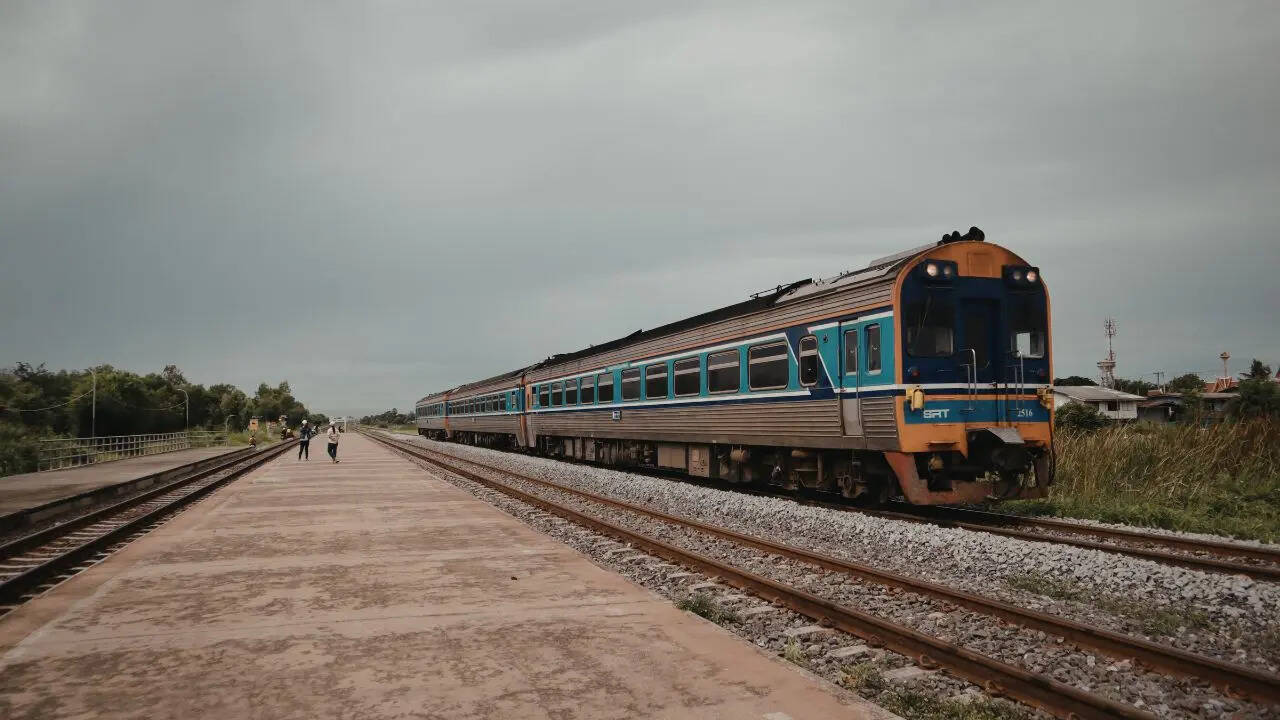 हर दिन कितने की होती है ब्रिक्रि?