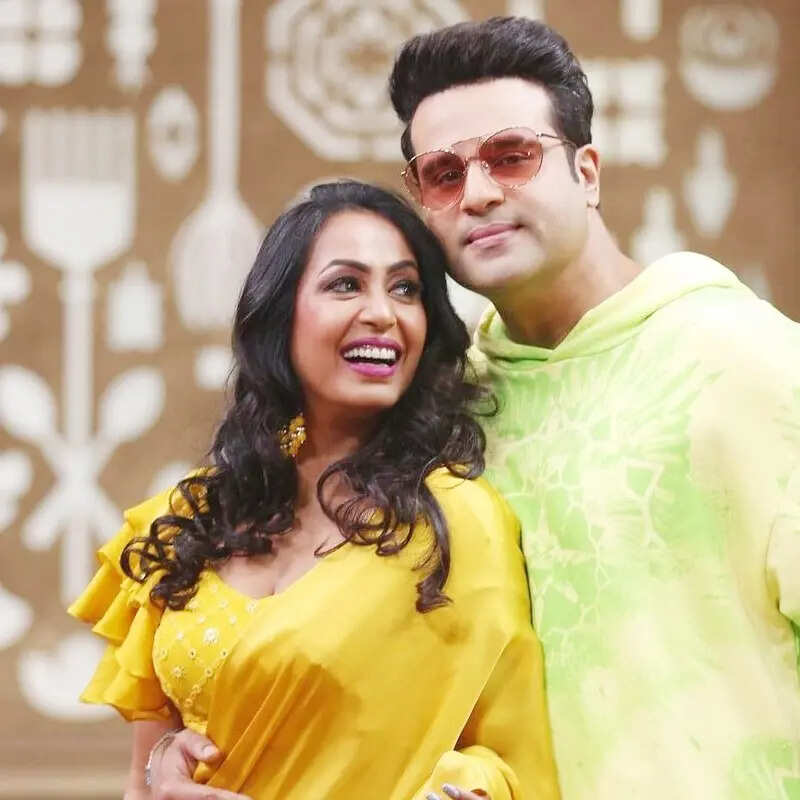 कश्मीरा शाह-कृष्णा अभिषेक (Kashmera Shah-Krushna Abhishek)