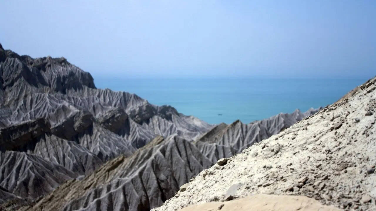 बलूचिस्तान में कौन सा समुदाय रहता है?