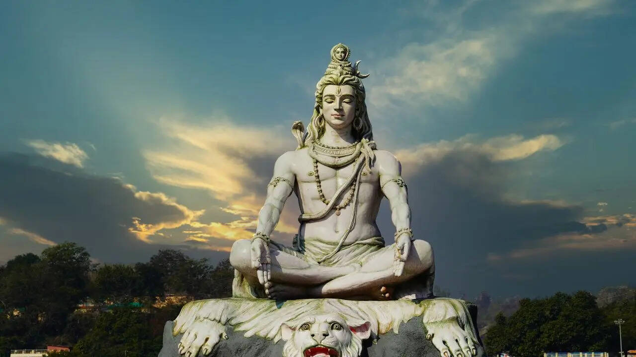 उपवास को अहंकार की चुनौती न बनाएं