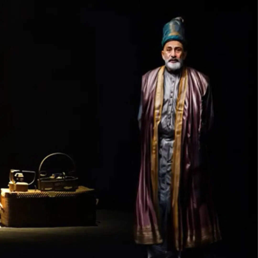  'ग़ालिब' ये खयाल अच्छा है..