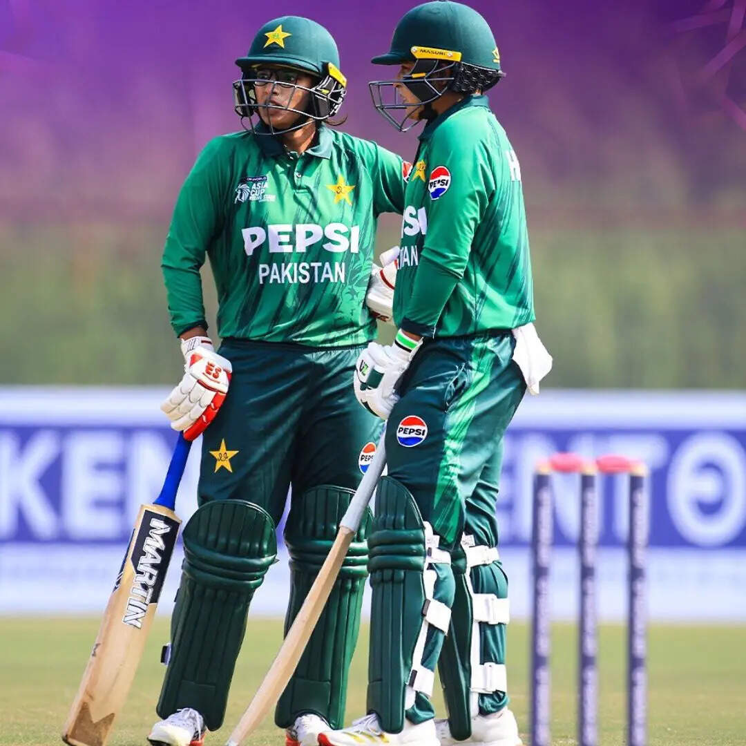 भारत की उम्दा गेंदबाजी