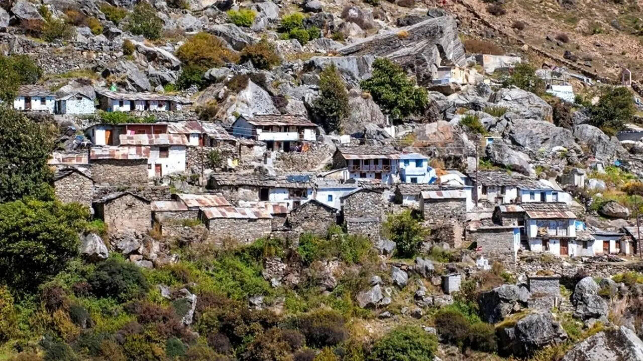 भारत के पहले गांव में दिखती हैं लुप्त हुई सरस्वती नदी