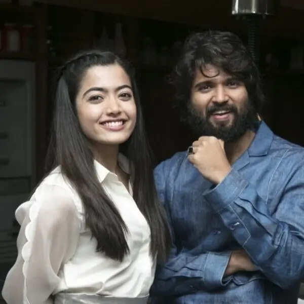 लीक हो गया कार्ड