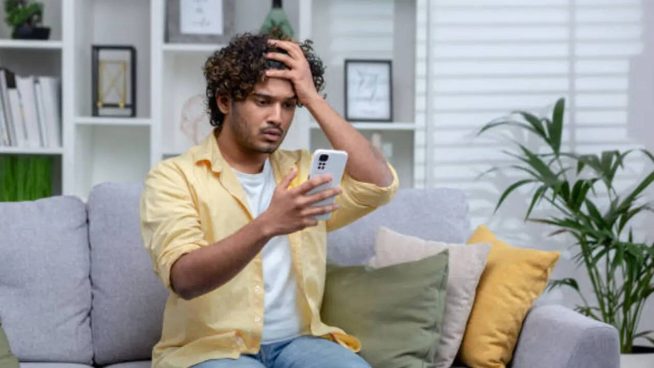 सरकार की साइबर एजेंसी की तरफ से जिन फर्जी ऐप्स की पहचान की गई है उनमें Easy Rupee Credit, Instant Money Tap, Quick Loan Pro India, Super Cash Now, Rupee King App शामिल हैं।