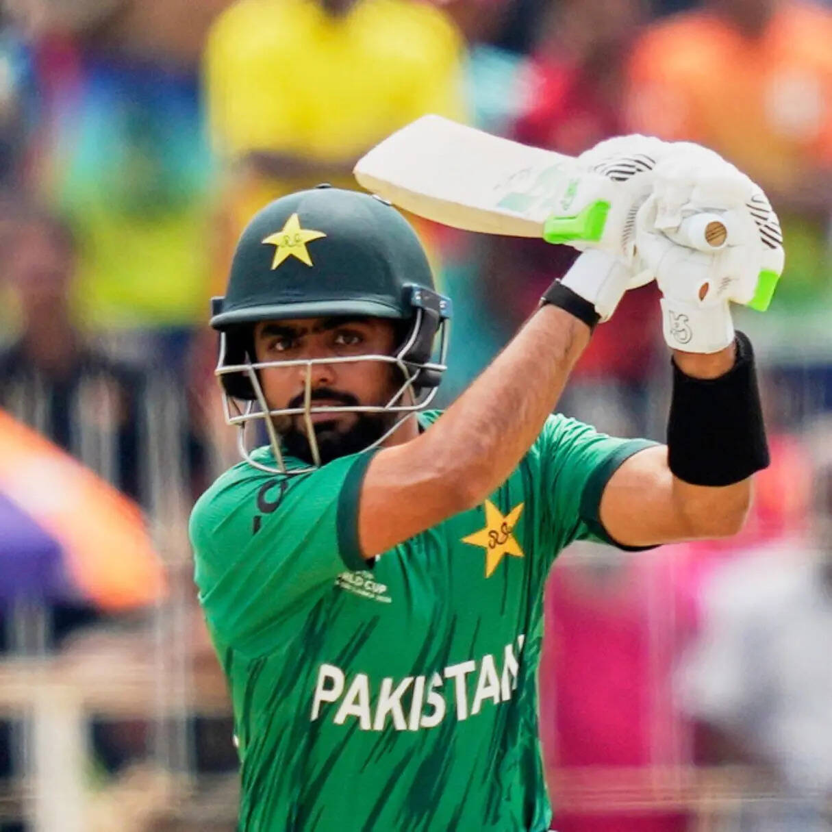 बाबर से आगे निकले सूर्या