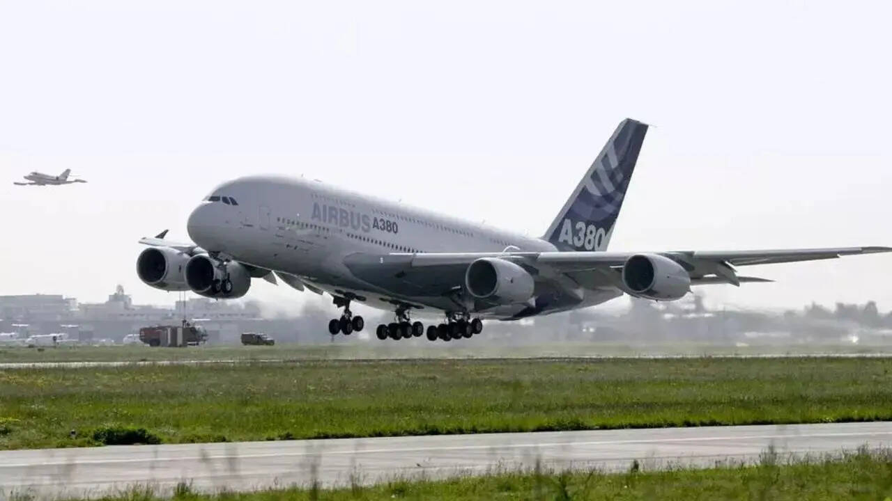 World's Largest Passenger Plane History