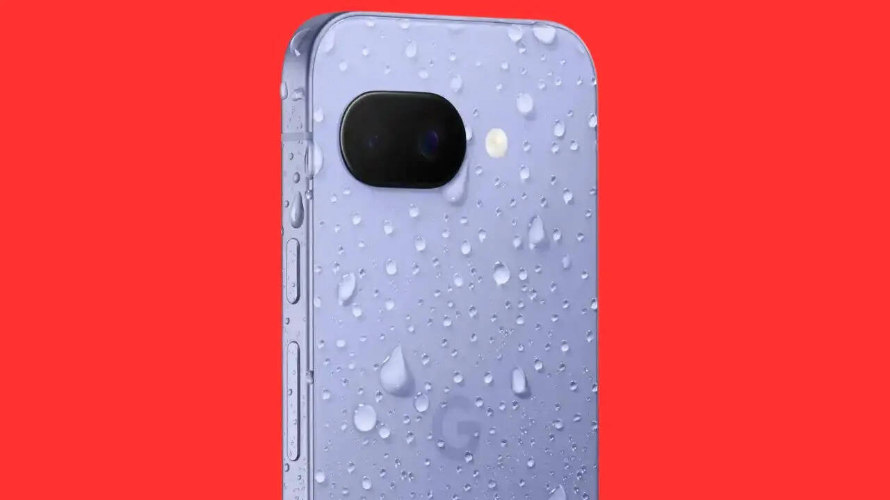 गूगल ने Pixel 10a को ग्लोबल बाजार में Pixel 9a के सक्सेसर के तौर पर लॉन्च किया है। नए पिक्सल स्मार्टफोन में आपको डिजाइन और सॉफ्टवेयर में बहुत बड़ा अंतर देखने को नहीं मिलेगा। 