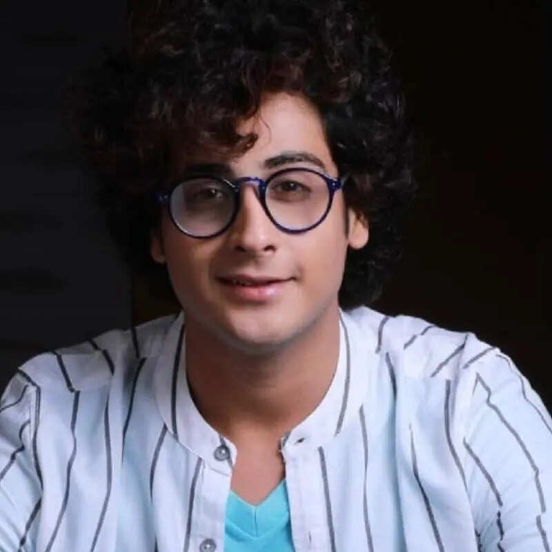 टीवी में डेब्यू करेंगे उर्वशी ढोलकिया के बेटे