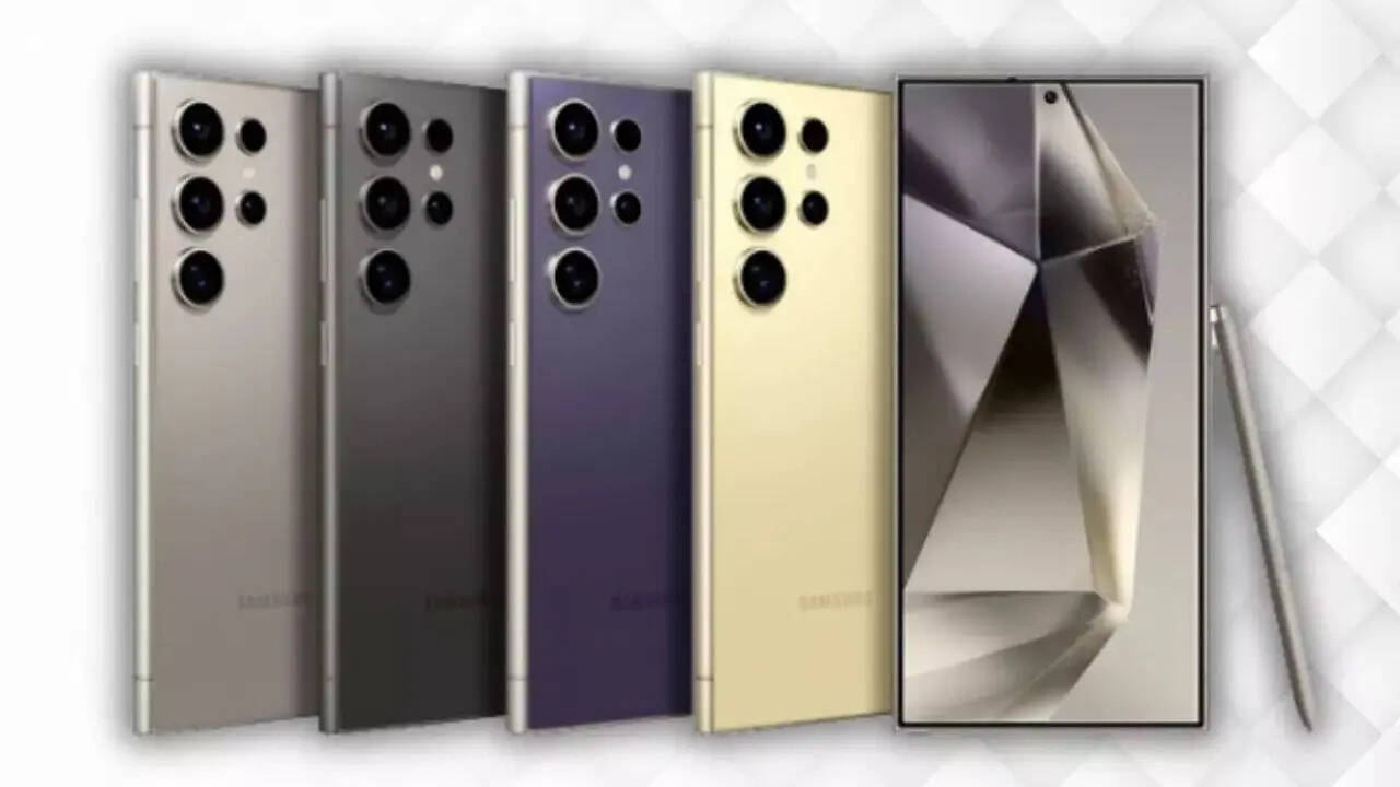 साउथ कोरियन टेक जायंट सैमसंग की तरफ से हाल ही में Galaxy S26 5G सीरीज को मार्केट में लॉन्च किया गया है। नई स्मार्टफोन सीरीज के मार्केट में दस्तक देते ही Galaxy S25 सीरीज की कीमत में बड़ी कटौती हुई है।