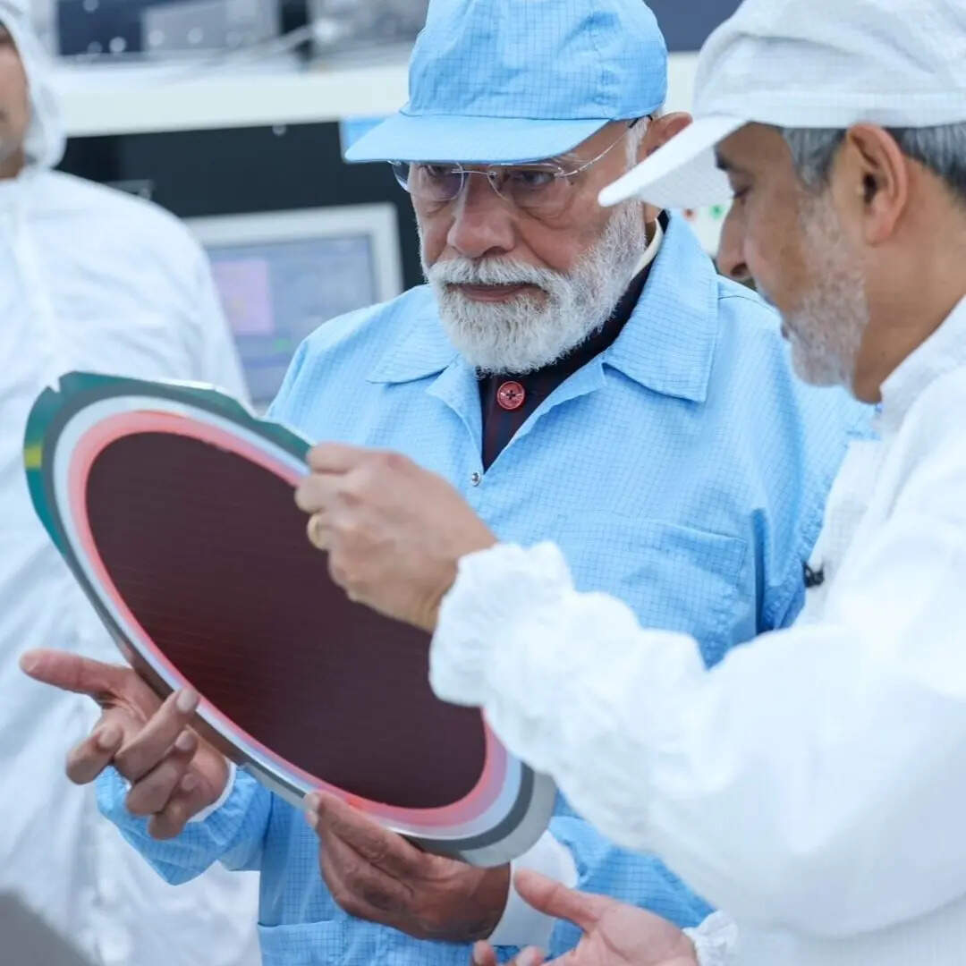 ​HCL Group-Foxconn जॉइंट वेंचर​
