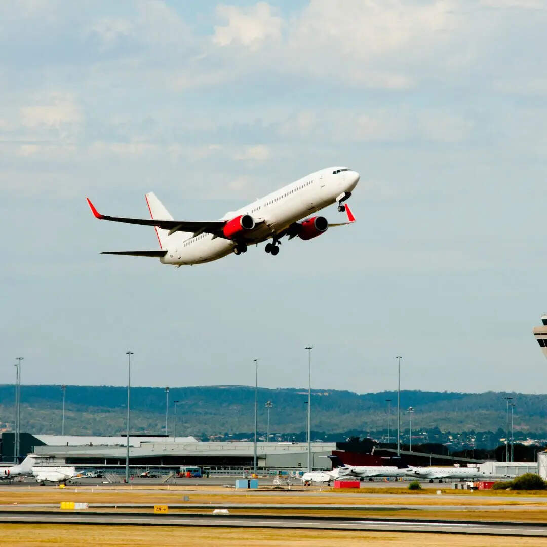 वर्तमान में दुनिया का सबसे बड़ा एयरपोर्ट 