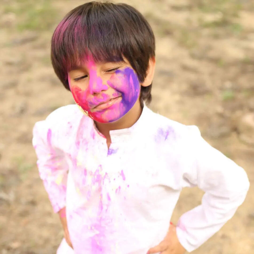 ​रंग लगाने में सावधानी बरतें​