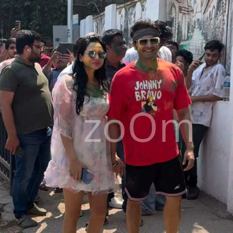 पत्नी संग पहुंचे गौरव खन्ना