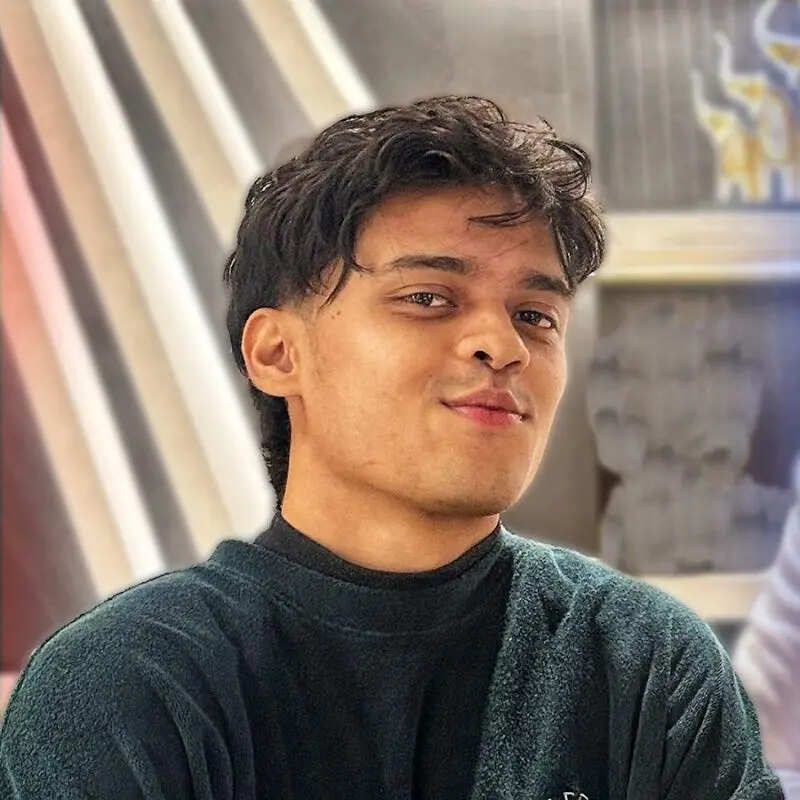 वंशज सिंह ने रिद्धिमा पंडित के लीगल नोटिस पर तोड़ी चुप्पी