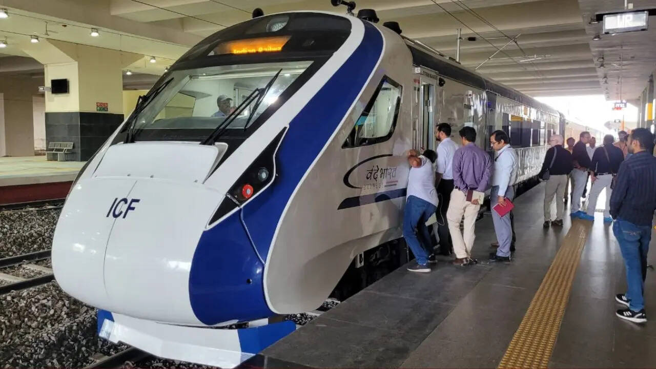 ​​कोच और सुविधाएं​