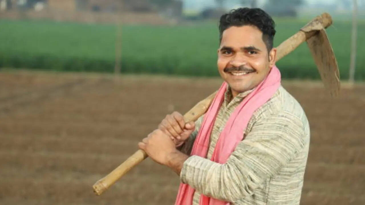 अब आपको अगले स्टेप में Component A/B/C का सेलेक्शन करना होगा। अगले स्टेप्स में आपको व्यक्तिगत जानकारी, भूमि वितरण नंबर, बिजली कनेक्शन आदि कि डिटेल्स देनी होगी।