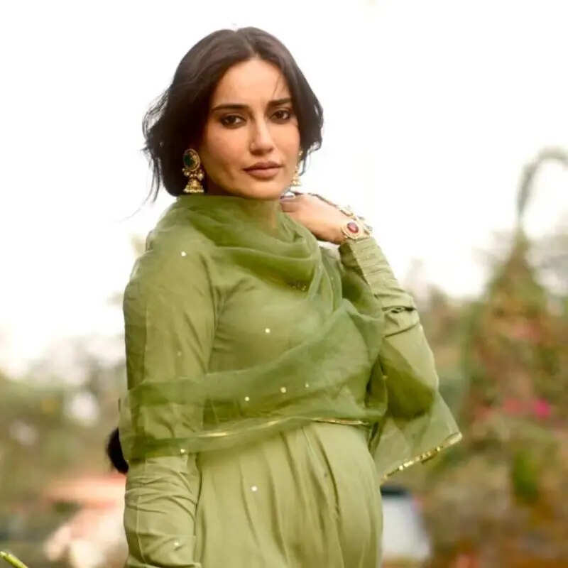 सुरभि ज्योति (Surbhi Jyoti)