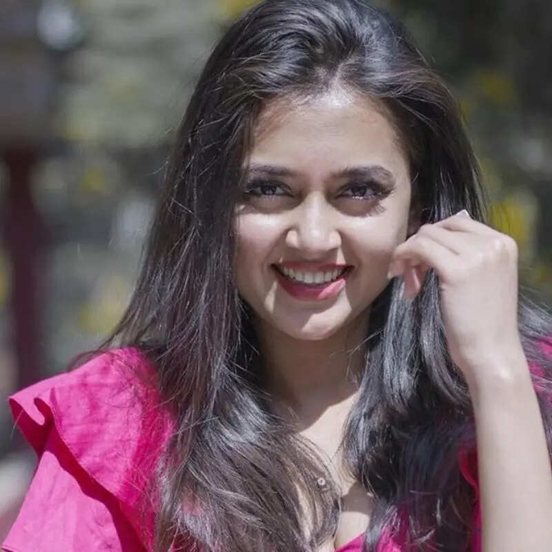 तेजस्वी प्रकाश के पीछे घर में घुस गया था स्टॉकर
