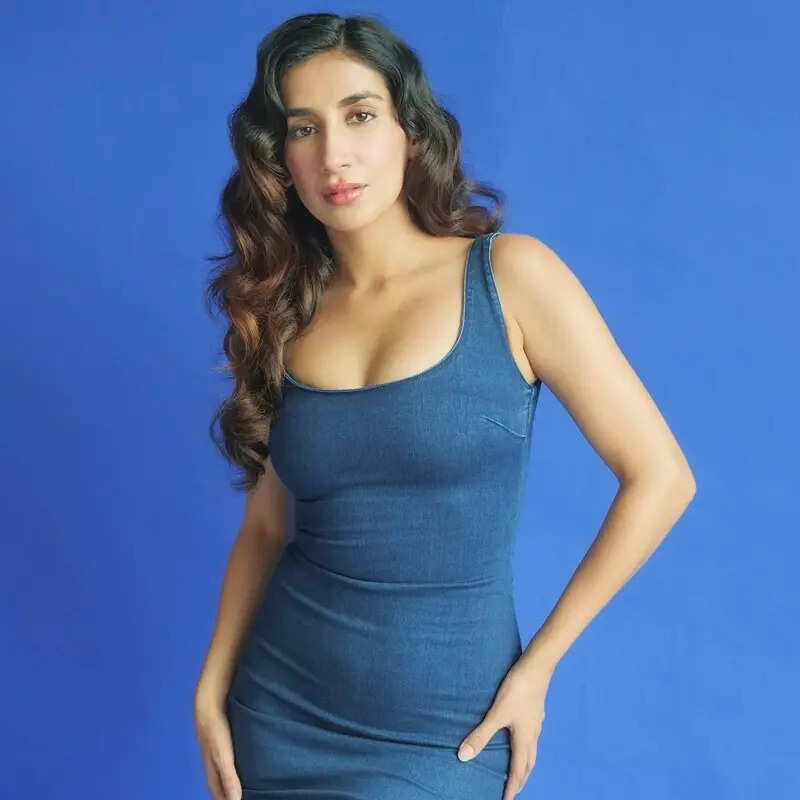 पारुल गुलाटी (Parul Gulati)