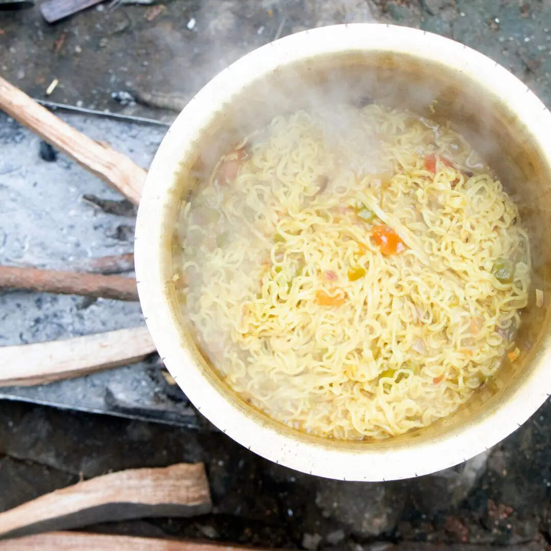 Simple Maggie Recipe, What are the Steps of making Maggi, How to make ...