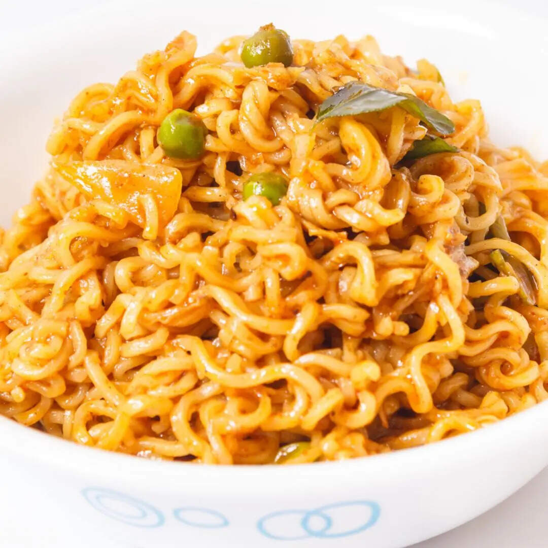 Simple Maggie Recipe, What are the Steps of making Maggi, How to make ...