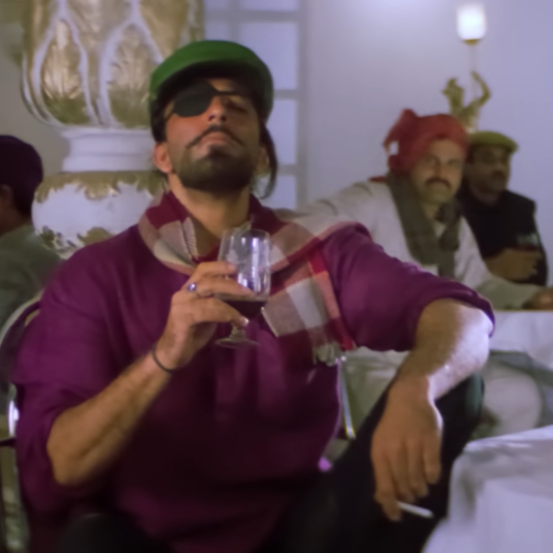 गाने के बोल को लेकर मच गया था बवाल