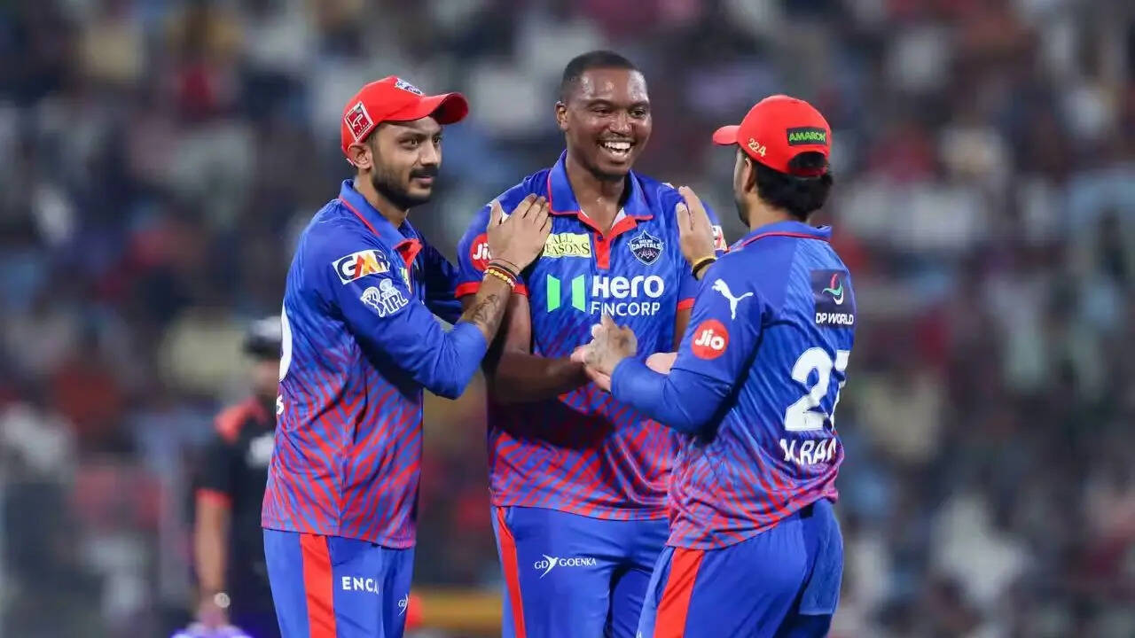 मार्श और समद की पारी ने दिया सम्मानजनक स्कोर